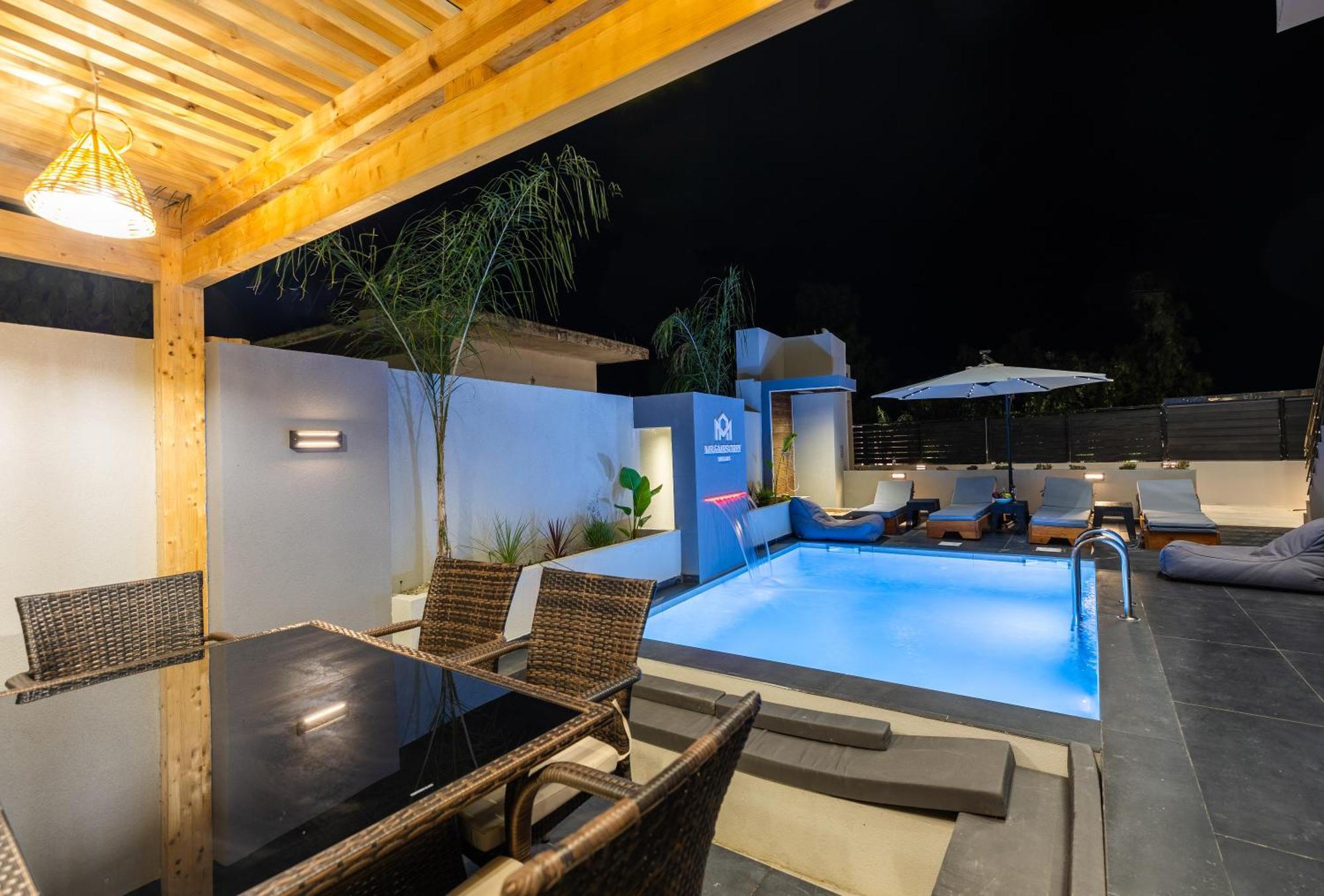 Μr & Μrs Grey Luxury Villas Ambelokipoi  Bagian luar foto