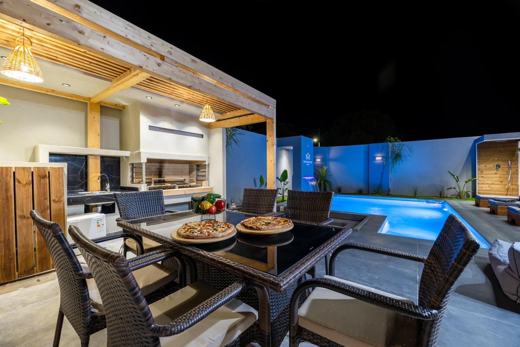 Μr & Μrs Grey Luxury Villas Ambelokipoi  Bagian luar foto