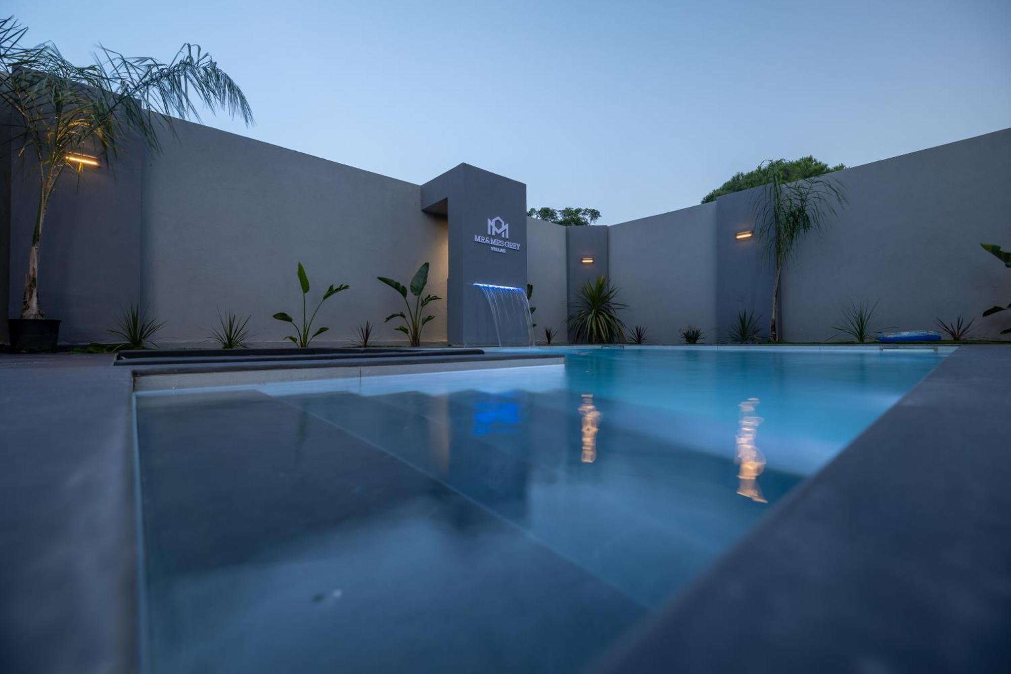 Μr & Μrs Grey Luxury Villas Ambelokipoi  Bagian luar foto